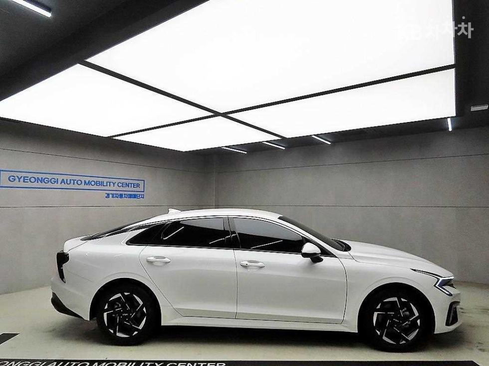 2024 Kia K5 3 photo