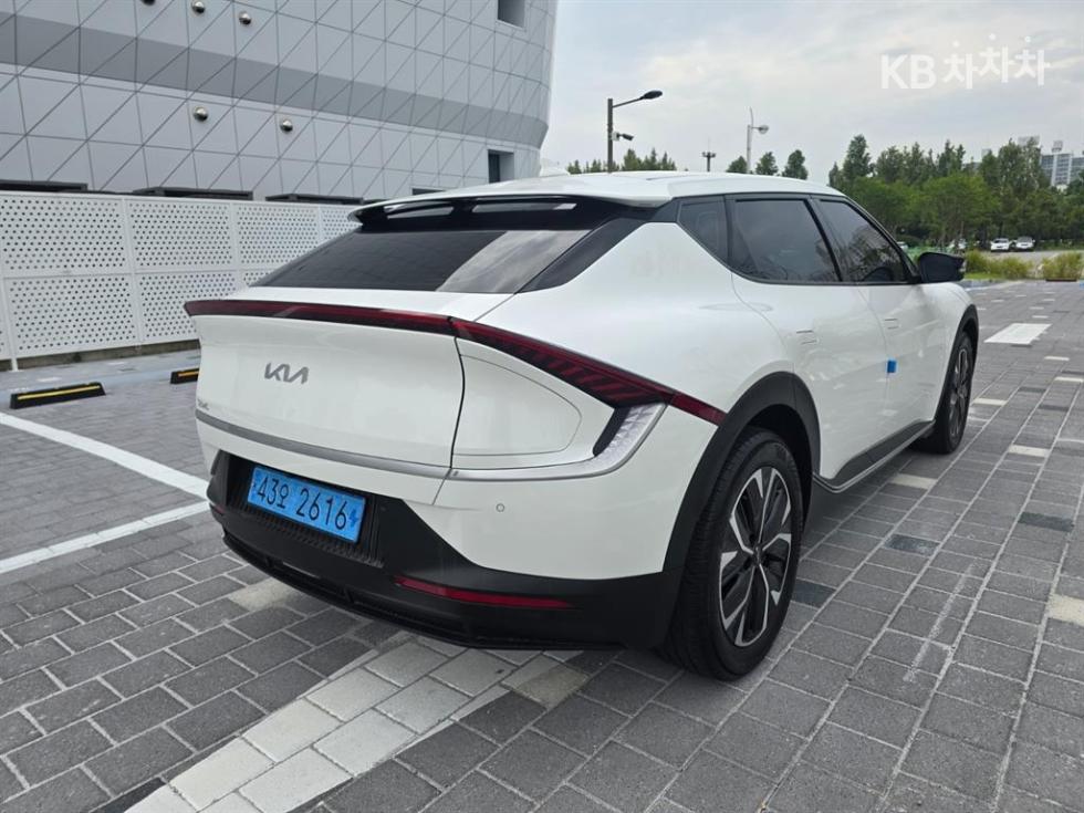Kia EV6 — miniaturë 4
