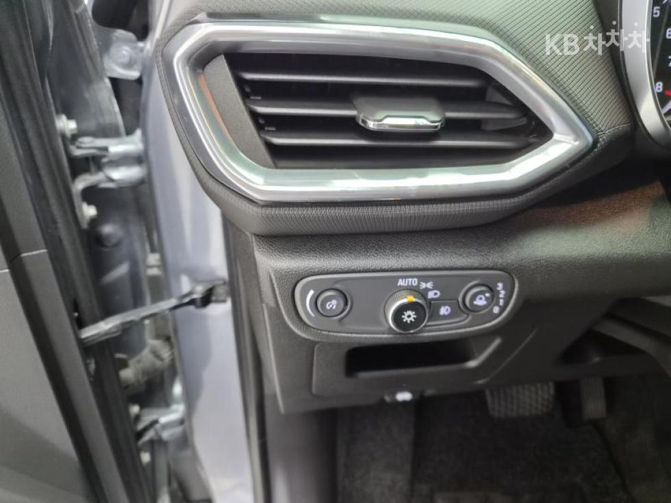 Chevrolet TrailBlazer — miniaturë 13