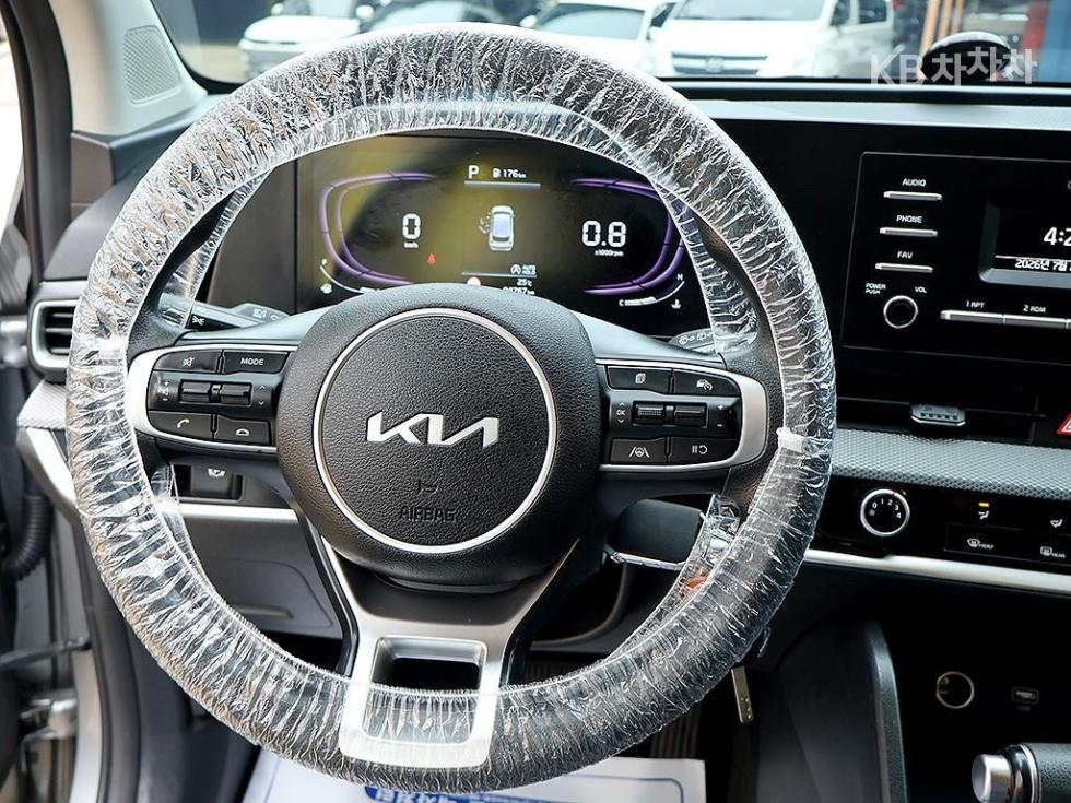 Kia Sportage — miniaturë 8