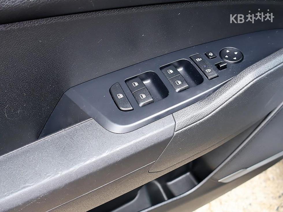 Kia Sportage — miniaturë 11