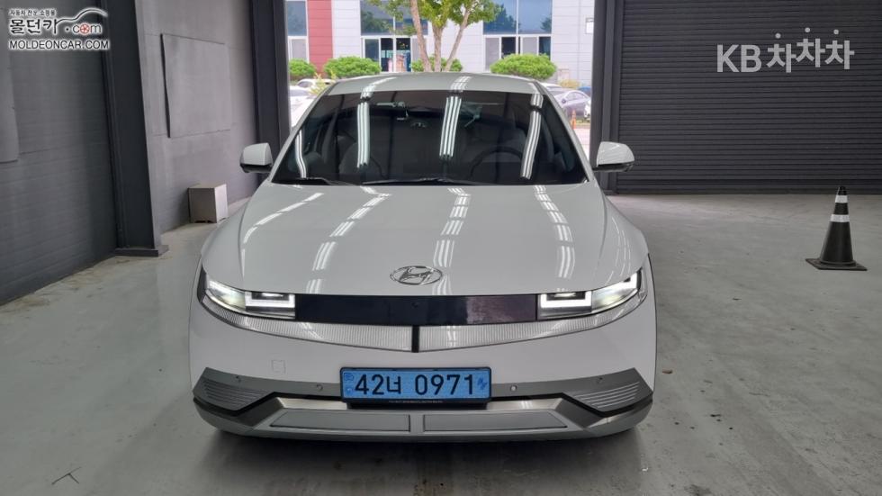 Hyundai IONIQ 5 — miniaturë 3