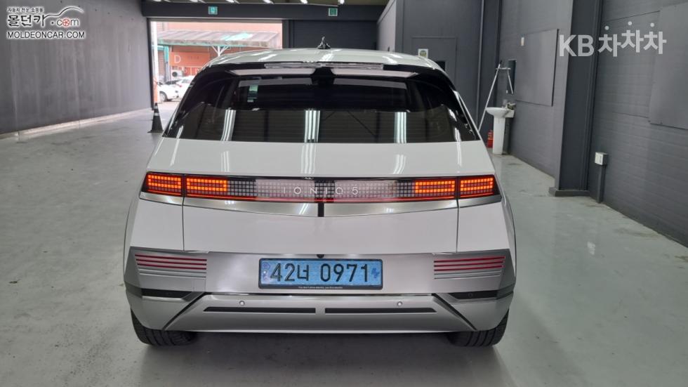 Hyundai IONIQ 5 — miniaturë 4