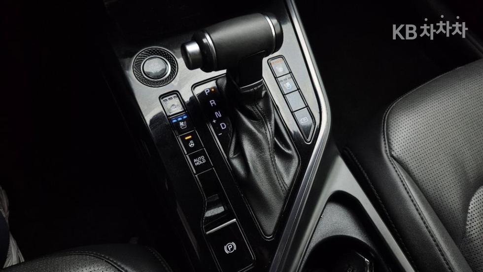 Kia Niro — miniaturë 12