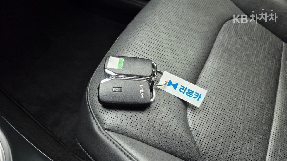 Kia Niro — miniaturë 14