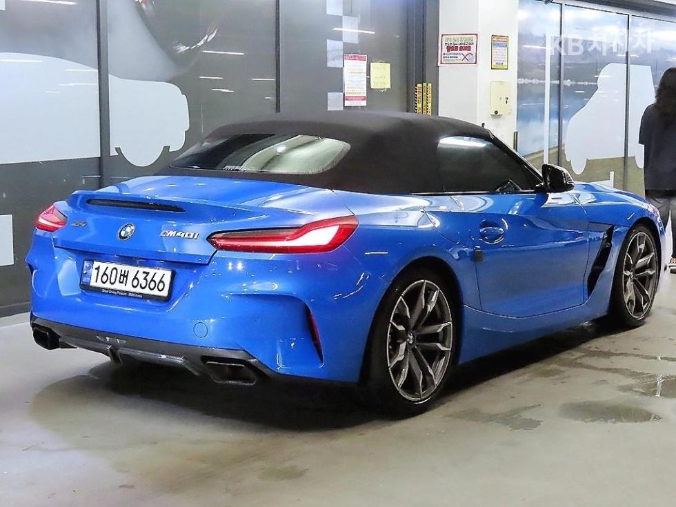 2021 BMW BMW Z4 photo