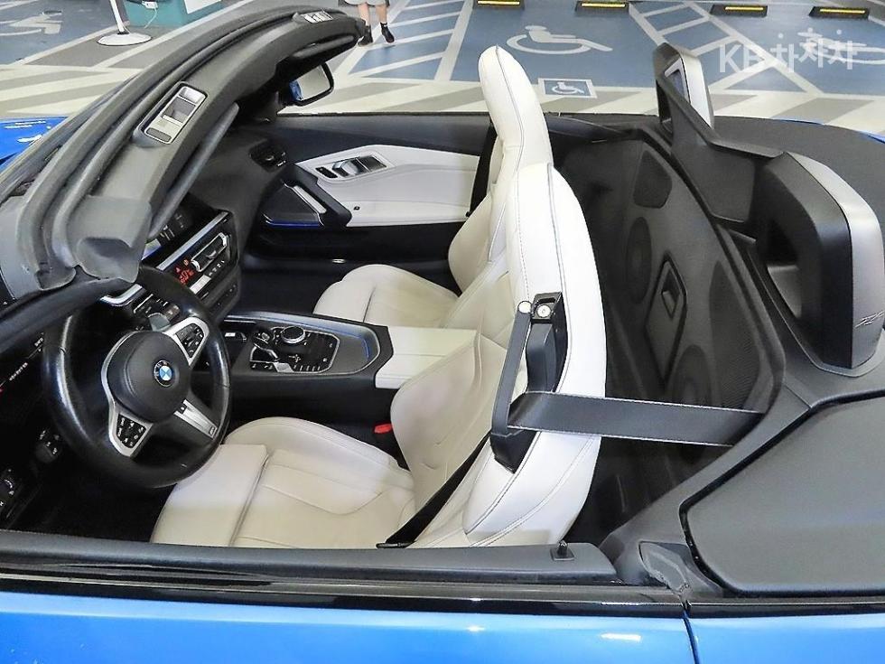 2021 BMW BMW Z4 photo