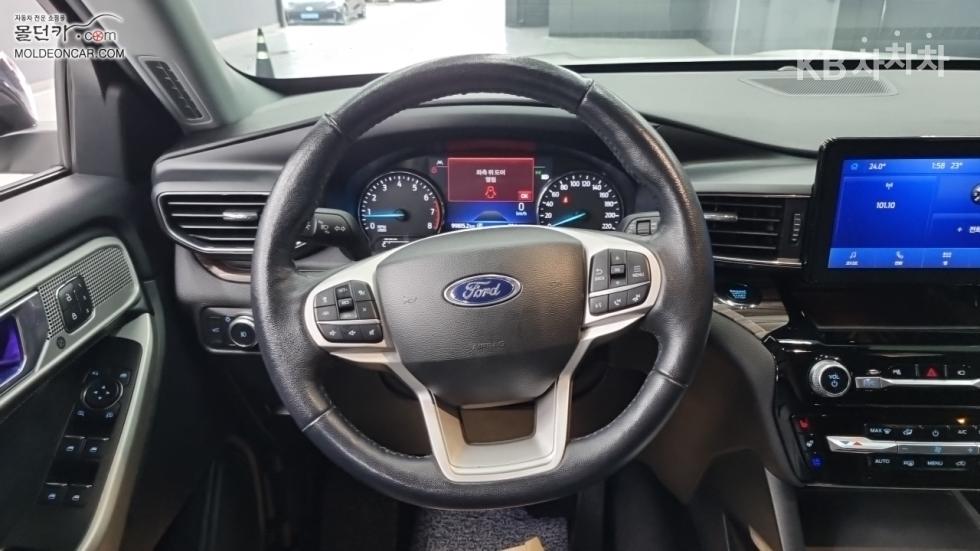 Ford Explorer Sport Trac — miniaturë 11