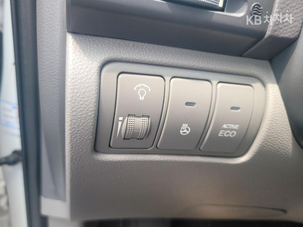 Kia Carnival — miniaturë 17