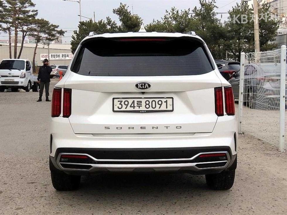 Kia Sorento — miniaturë 4