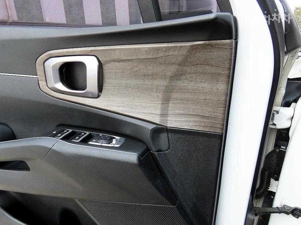 Kia Sorento — miniaturë 11