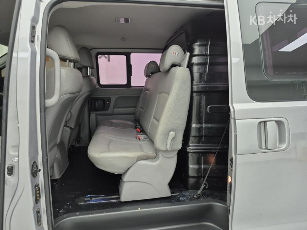 Hyundai Starex — miniaturë 12
