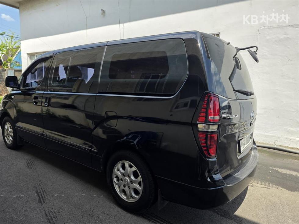 Hyundai Starex — miniaturë 3
