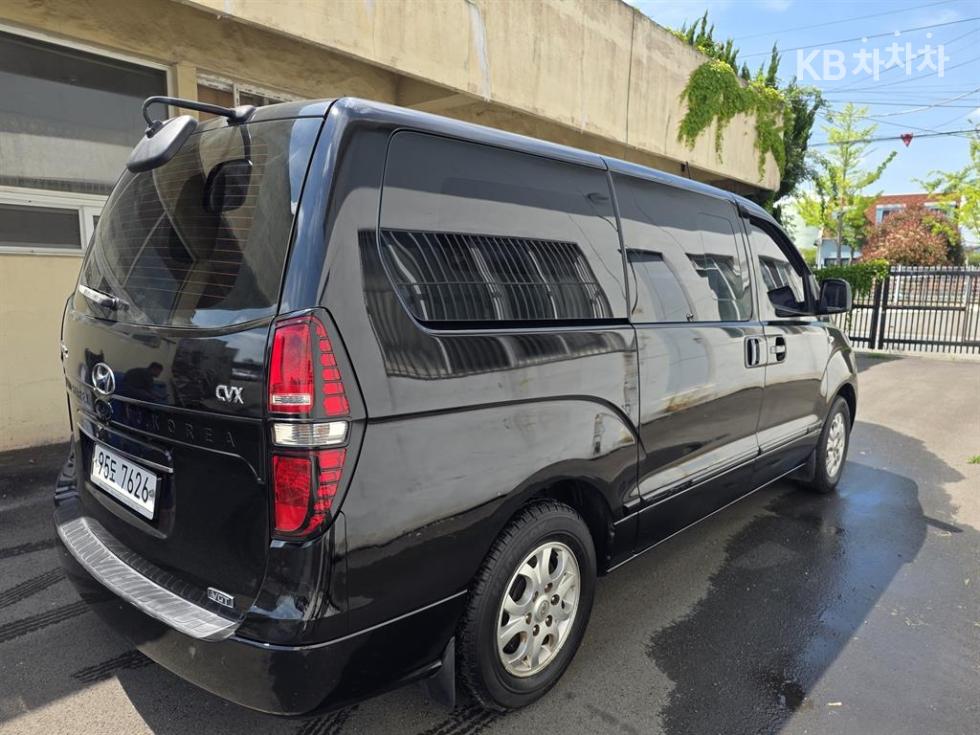 Hyundai Starex — miniaturë 5