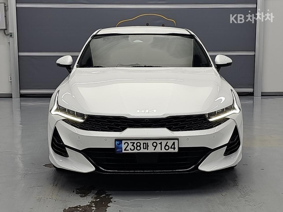 2023 Kia K5 3 photo