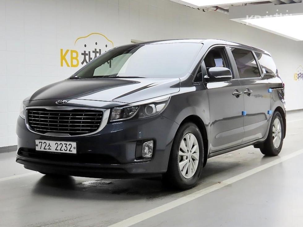 Kia Carnival — miniaturë 2