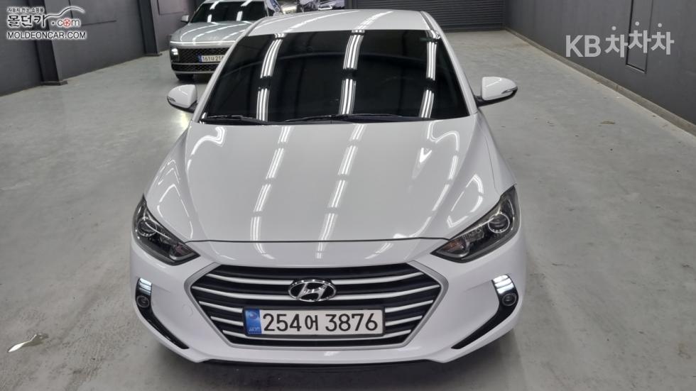 Hyundai Avante — miniaturë 3