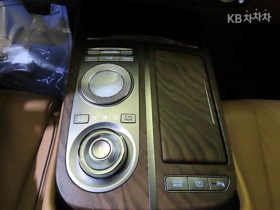 Genesis G80, 2022, фотография 12