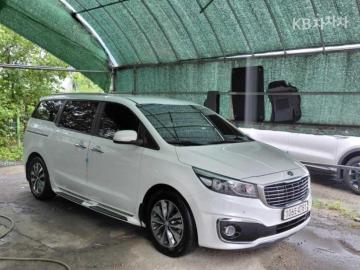 Kia Carnival 9  seats 2.2  diesel  luxury — foto 1