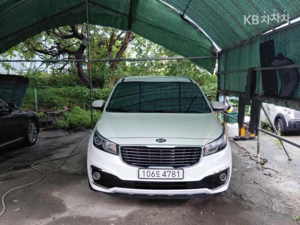 Kia Carnival — miniaturë 3
