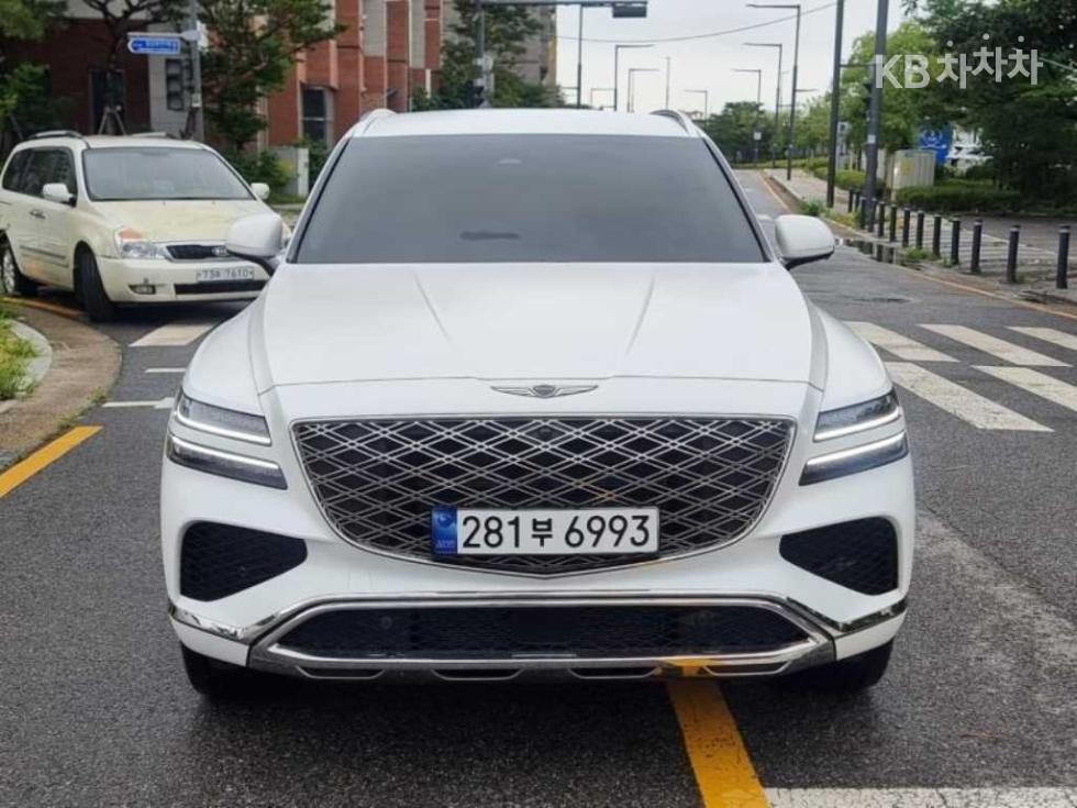 2025 Genesis GV80 photo