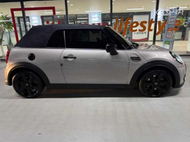 Mini Convertible 2022 photo 3