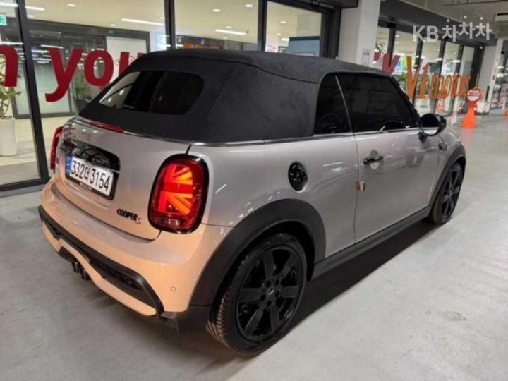Mini Convertible 2022 photo 4