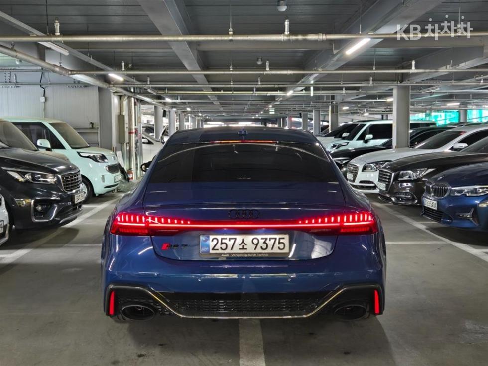 Audi RS7 — miniaturë 2