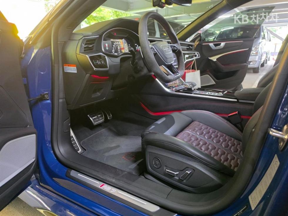 Audi RS7 — miniaturë 12