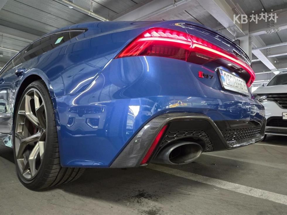Audi RS7 — miniaturë 15