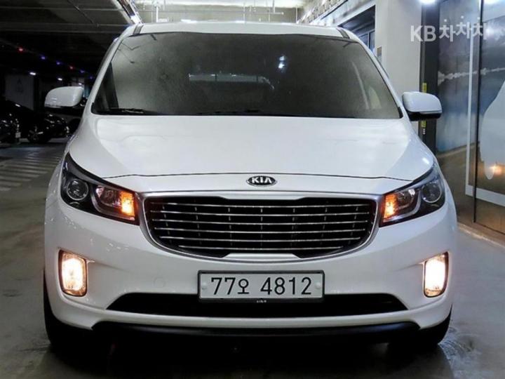 Kia Carnival 6인승 2.2 디젤 휠체어 리프트 — foto 1