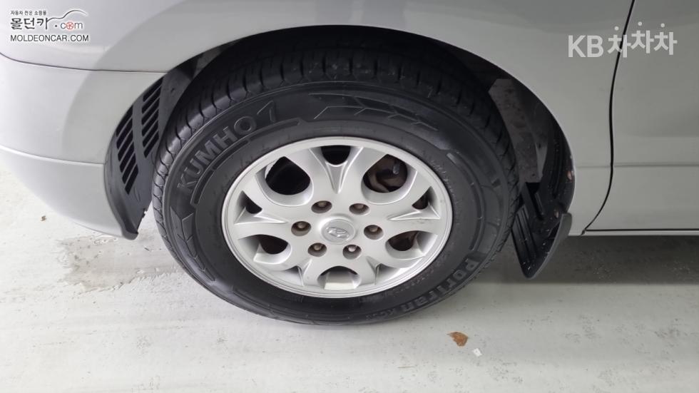 Hyundai Starex — miniaturë 6