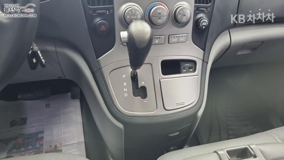 Hyundai Starex — miniaturë 13