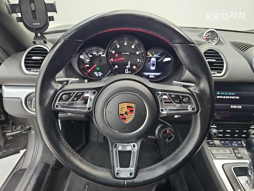 2017 Porsche 718 photo