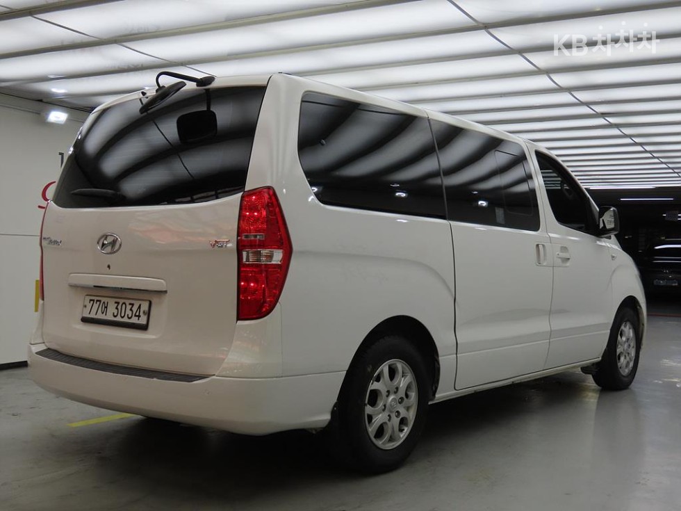 Hyundai Starex — miniaturë 3