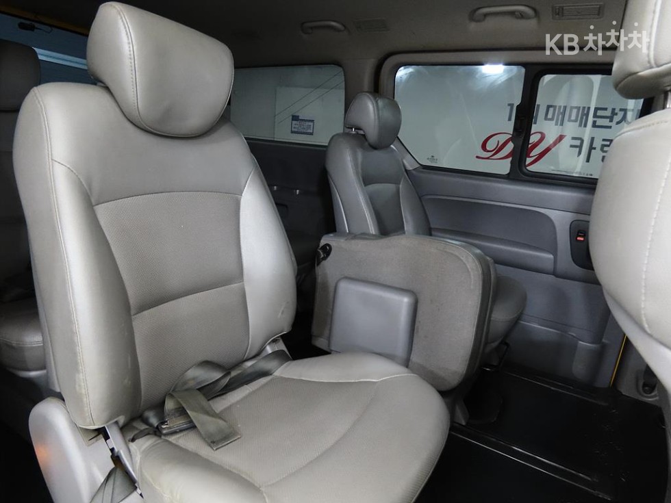 Hyundai Starex — miniaturë 8