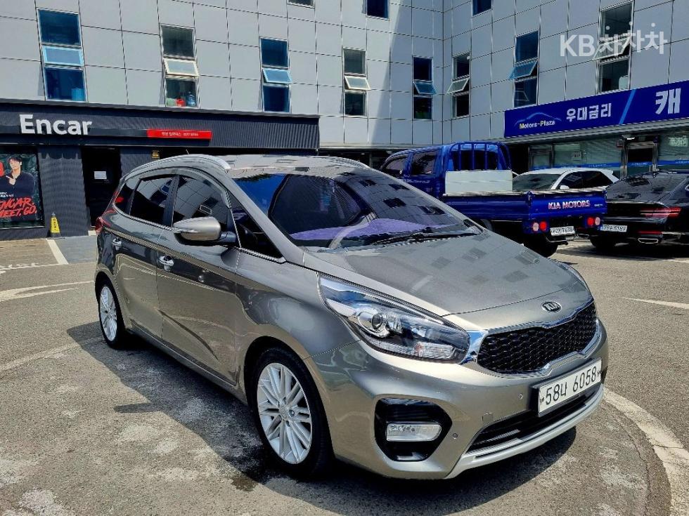Kia Carens — miniaturë 2