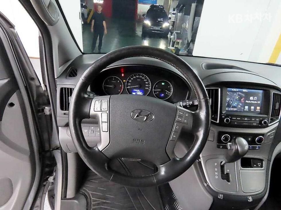 Hyundai Starex — miniaturë 9