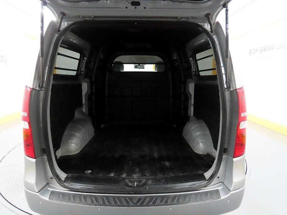 Hyundai Starex — miniaturë 18