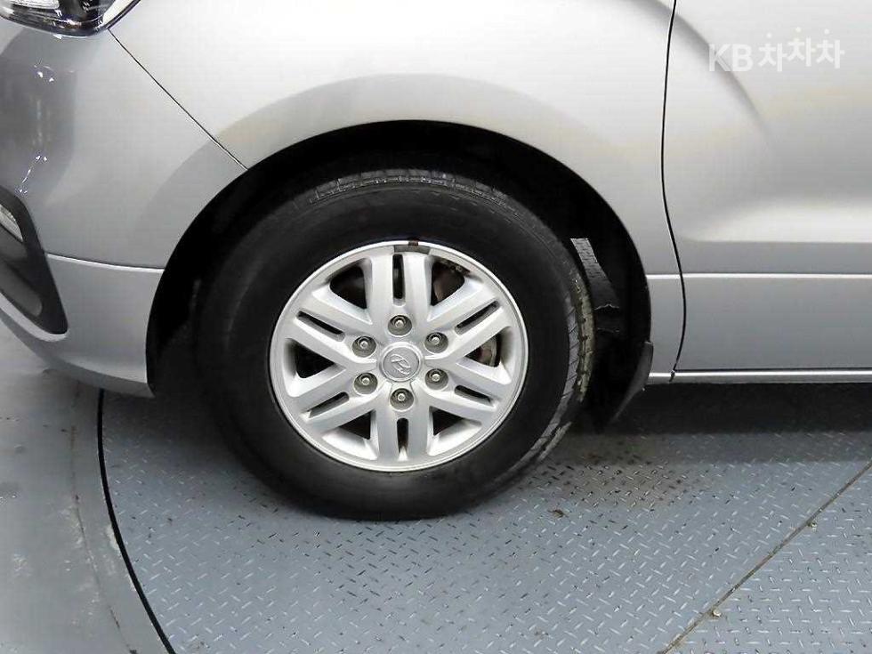 Hyundai Starex — miniaturë 20