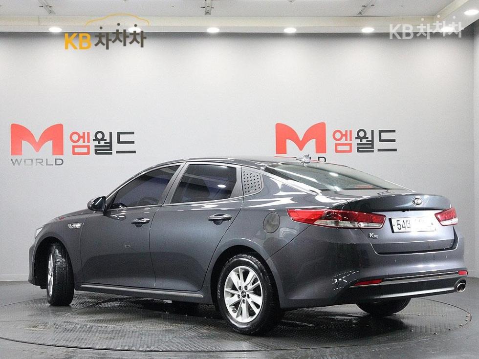 Kia K5 — miniaturë 4