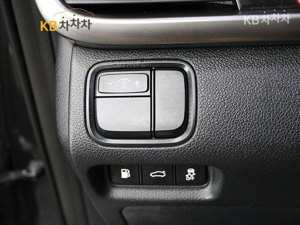 Kia K5 — miniaturë 13