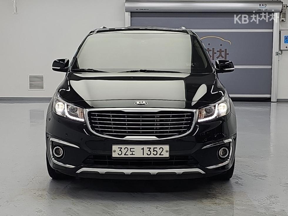 Kia Carnival — miniaturë 2