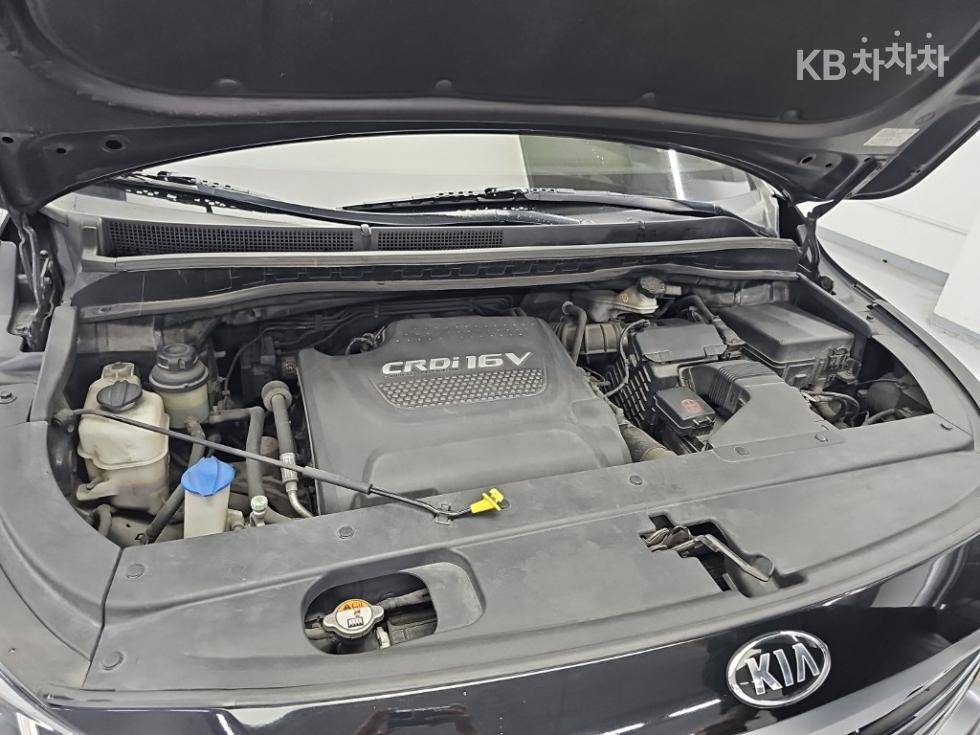 Kia Carnival — miniaturë 5