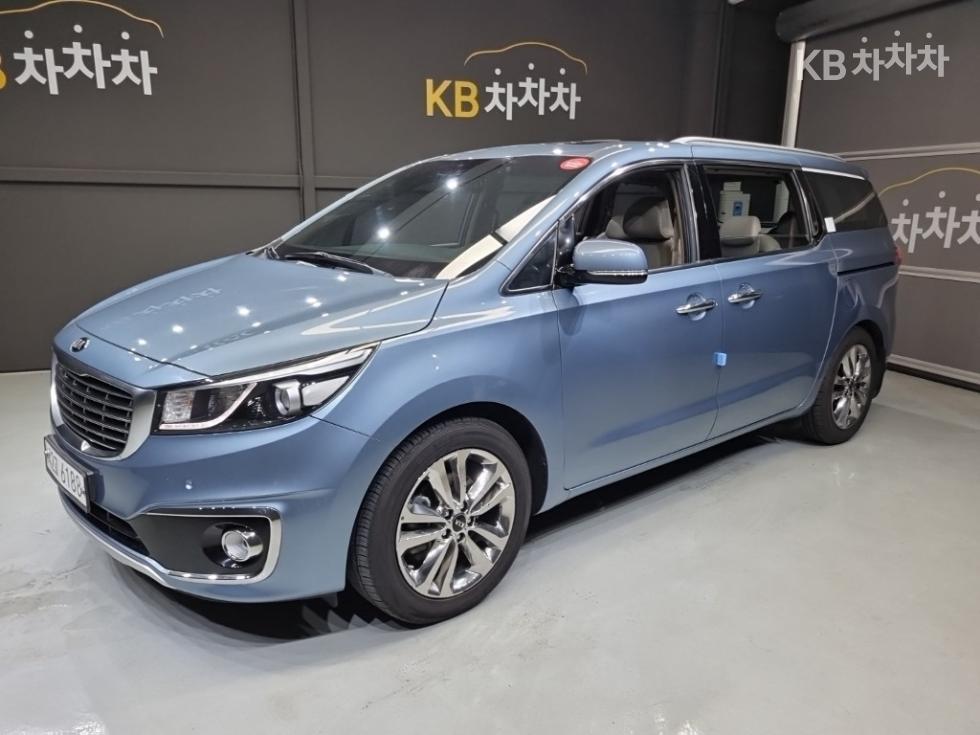 Kia Carnival — miniaturë 2