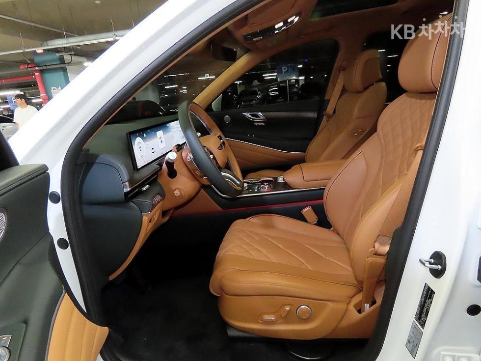 2024 Genesis GV80 photo
