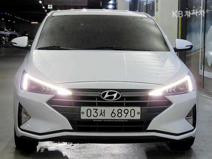Hyundai Avante — miniaturë 2