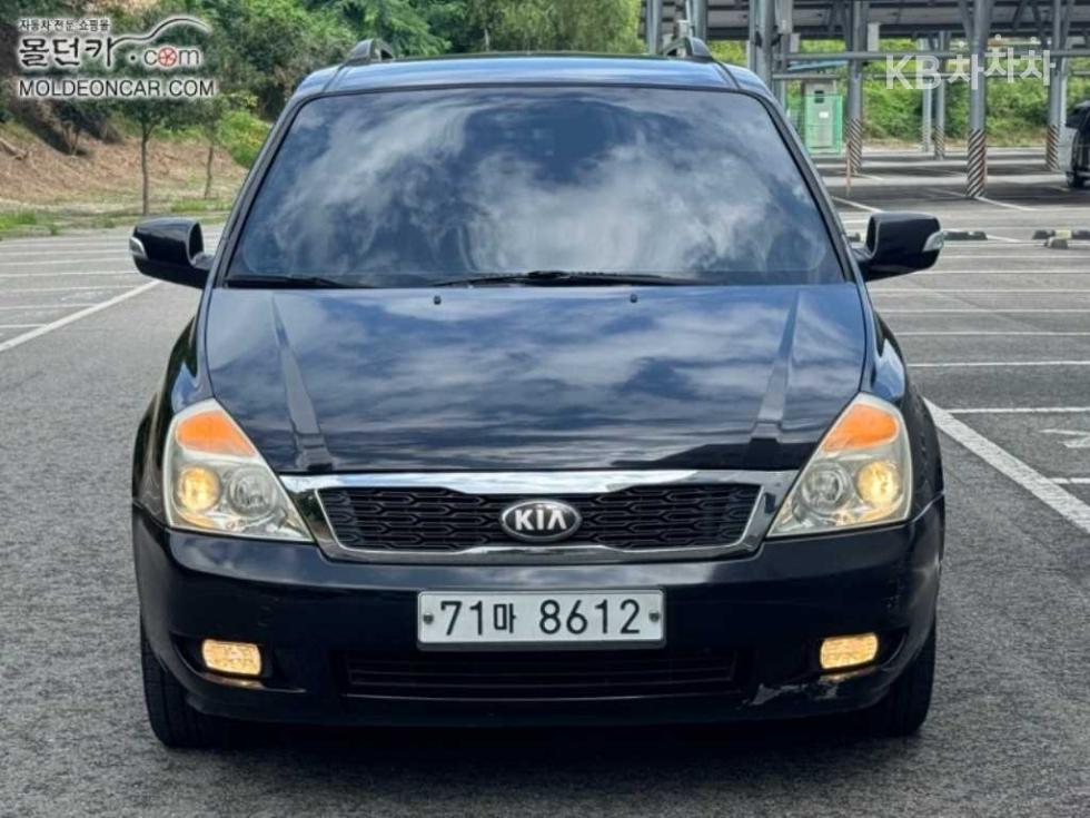 Kia Carnival 그랜드카니발 GLX — foto 1