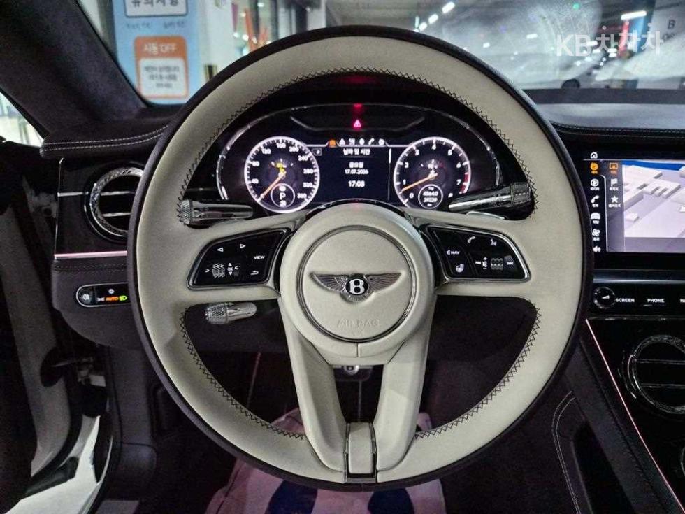 2021 Bentley GT photo
