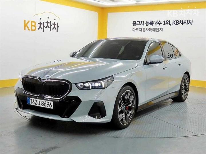 BMW 5er 530e xDrive M Sport Pro — foto 1